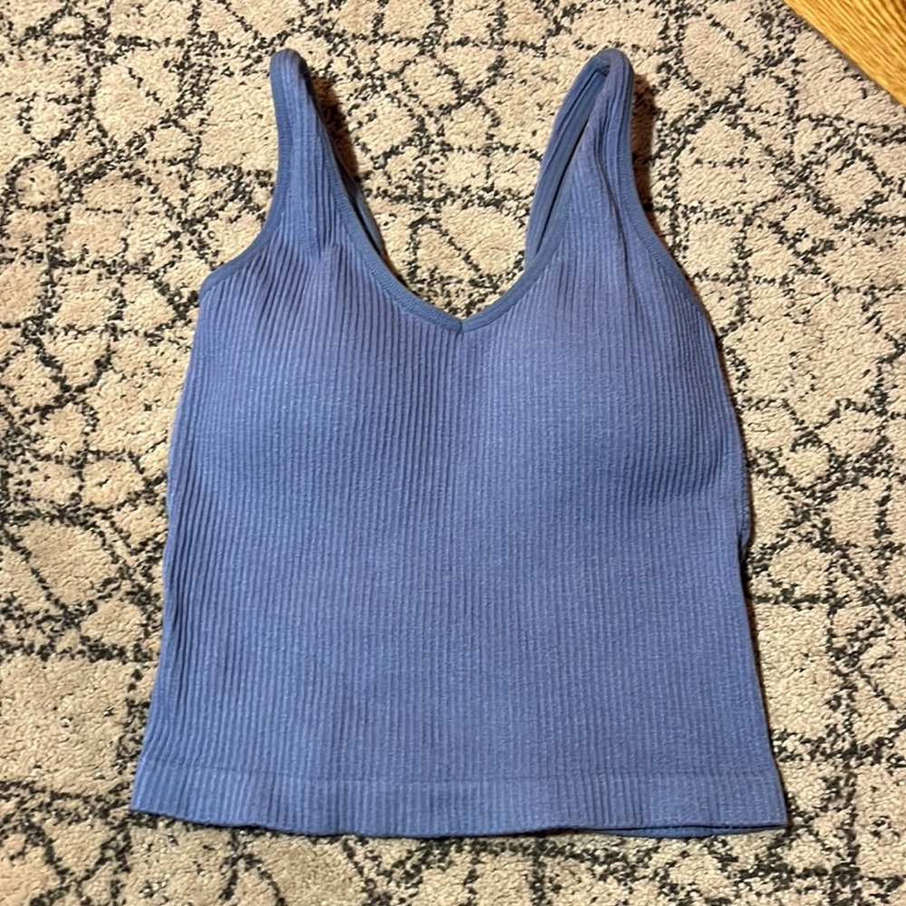 workout top